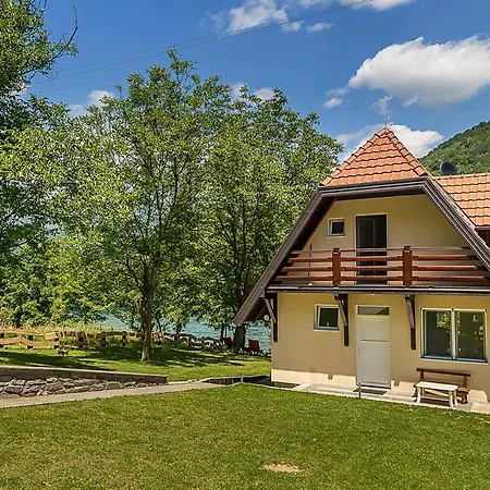 Beautiful On Drina River Willa Petrica