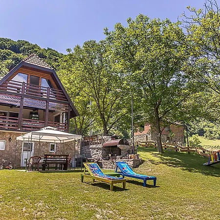 Beautiful On Drina River Willa Petrica